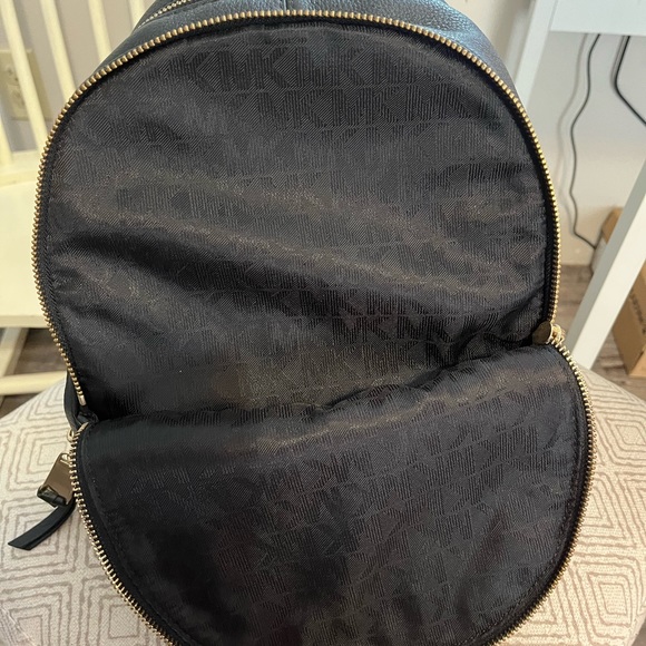 Michael Kors studded backpack - Picture 3 of 10